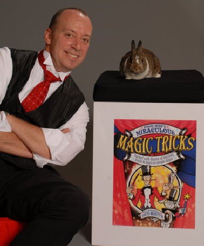 Magician Mike Lane